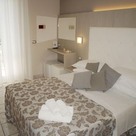 Hotel Stefan Room & Breakfast Gatteo a Mare Eksteriør billede
